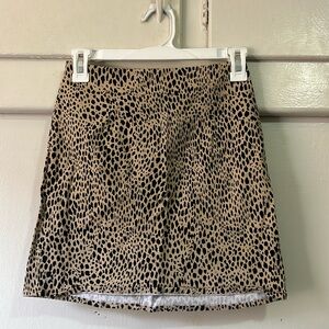 Brandy Melville cheetah skirt size small